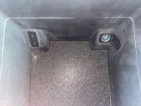 Used 2025 Ford Expedition Active AWD/4WD image 47