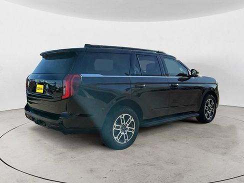 Certified 2025 Ford Expedition Active AWD/4WD image 5