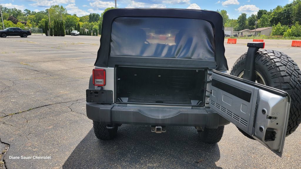 Used 2016 Jeep Wrangler Unlimited Sport w/ Quick Order Package 24S AWD/4WD image 11