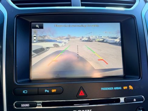 Used 2016 Ford Explorer Limited image 28