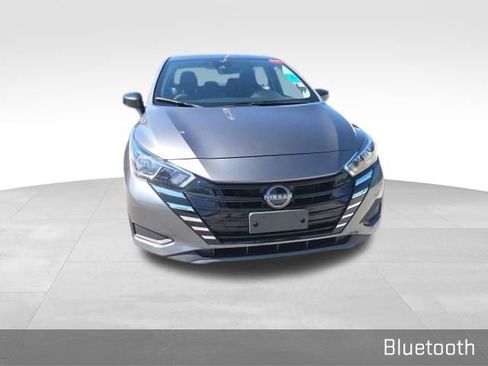 Used 2024 Nissan Versa S w/ Electronics Package FWD image 3