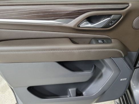 Used 2022 GMC Yukon XL Denali w/ Advanced Technology Package image 21