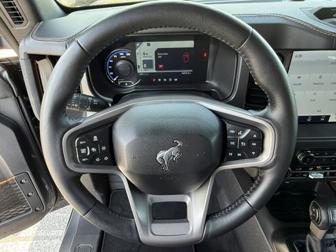 Used 2024 Ford Bronco Badlands AWD/4WD image 21