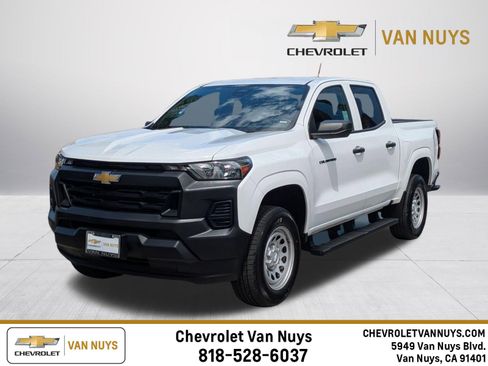 Used 2024 Chevrolet Colorado W/T RWD image 1