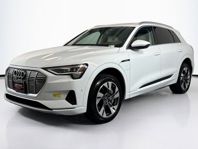 Used 2022 Audi e-tron Premium Plus w/ Premium Plus Package