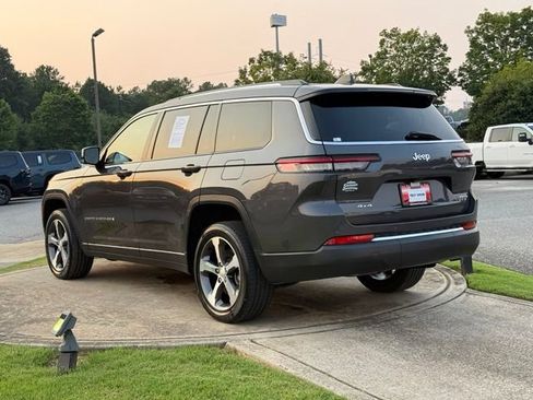 Used 2023 Jeep Grand Cherokee L Limited AWD/4WD image 5