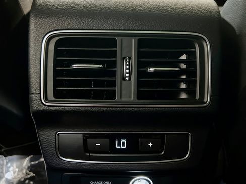 Used 2019 Audi Q5 2.0T Premium Plus w/ Premium Plus Package AWD/4WD image 19