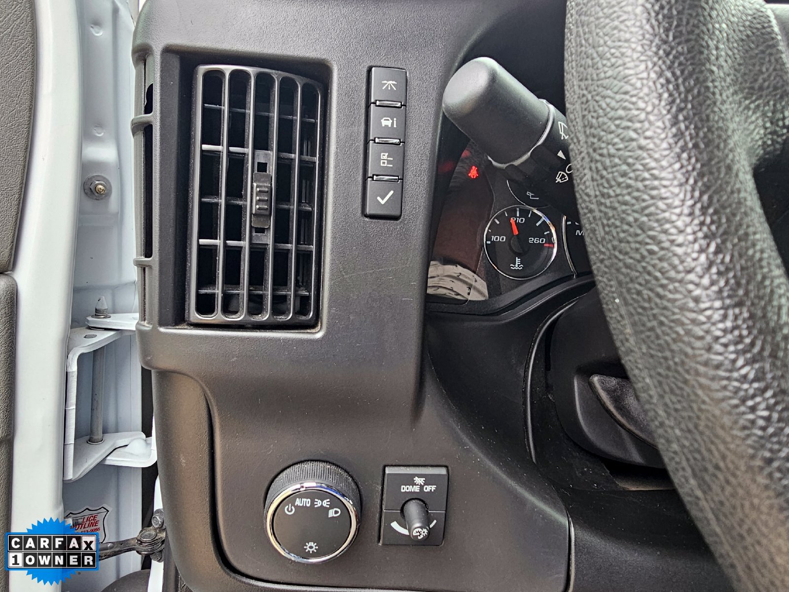 Used 2025 Chevrolet Express 3500 LT w/ LT Preferred Equipment Group RWD image 13