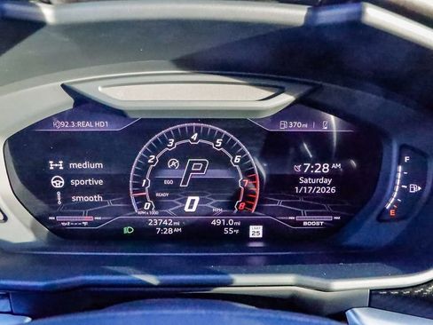 Used 2022 Lamborghini Urus image 24