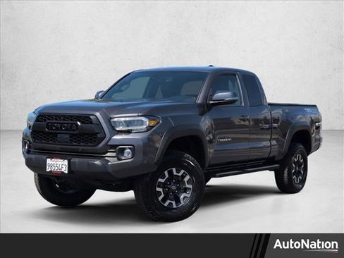Used 2021 Toyota Tacoma TRD Off-Road w/ TRD Premium Off Road Package AWD/4WD image 1