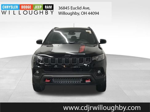 New 2026 Jeep Compass Trailhawk w/ Sun, Sound & Navigation Group image 2