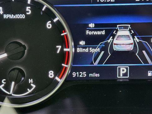 Used 2025 Nissan Sentra SV FWD image 18