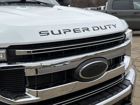 Used 2022 Ford F250 XLT image 9