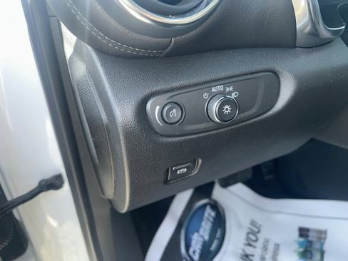 Used 2020 Chevrolet Blazer LT image 15