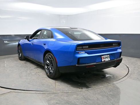 New 2026 Dodge Charger R/T image 5