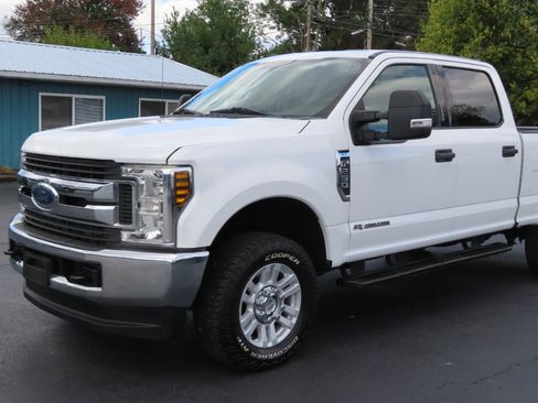 Used 2019 Ford F250 XLT image 10