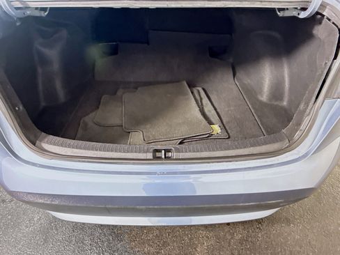 Used 2021 Toyota Corolla LE FWD image 34