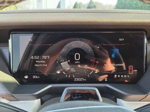 Used 2024 GMC Acadia Denali w/ Super Cruise Package image 27