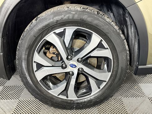 Used 2020 Subaru Outback Limited image 31
