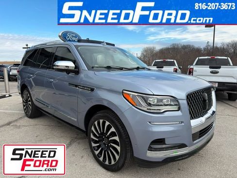 Used 2022 Lincoln Navigator Black Label AWD/4WD image 1