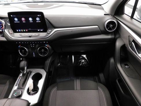 Used 2024 Chevrolet Blazer LT image 36