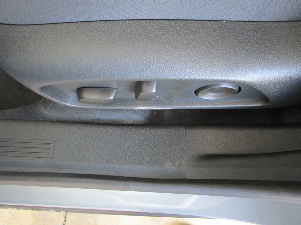 New 2027 GMC Terrain Elevation w/ Elevation Premium Package FWD image 21