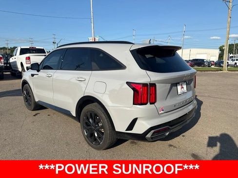 Used 2022 Kia Sorento SX FWD image 5