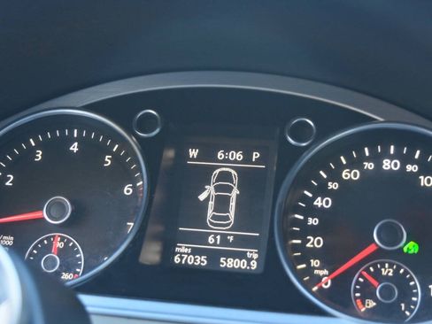 Used 2012 Volkswagen CC Lux Limited FWD image 95