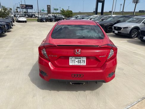 Used 2020 Honda Civic Sport image 6