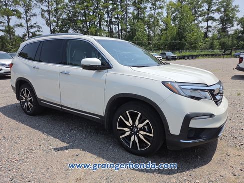 Used 2019 Honda Pilot Touring image 4