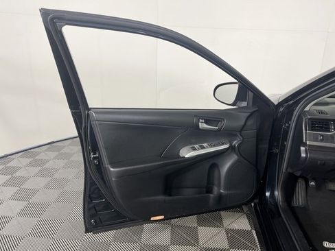 Used 2012 Toyota Camry SE image 15