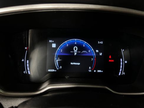 Used 2025 Toyota Corolla Cross XLE FWD image 10