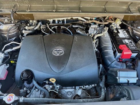 Used 2020 Toyota Highlander Limited image 42