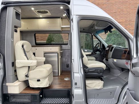 Used 2012 Mercedes-Benz Sprinter 3500 image 33