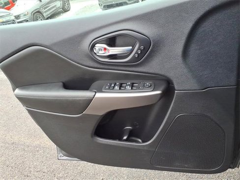 Certified 2019 Jeep Cherokee Limited image 15