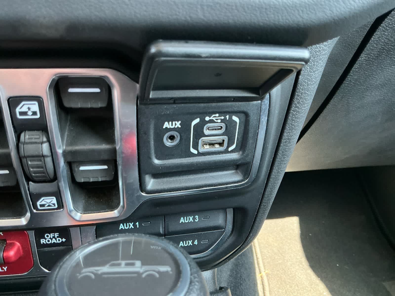 Used 2026 Jeep Gladiator Mojave AWD/4WD image 20