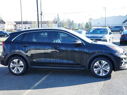 Used 2019 Kia Niro EX Premium w/ Cold Weather Package 1.0 image 4
