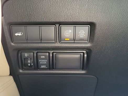 Used 2019 Nissan Armada SL w/ Premium Package RWD image 29