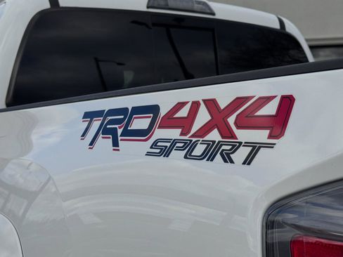 Used 2023 Toyota Tacoma TRD Sport image 7