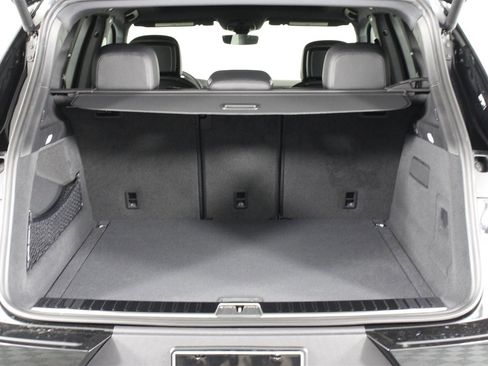 New 2026 Porsche Cayenne image 18