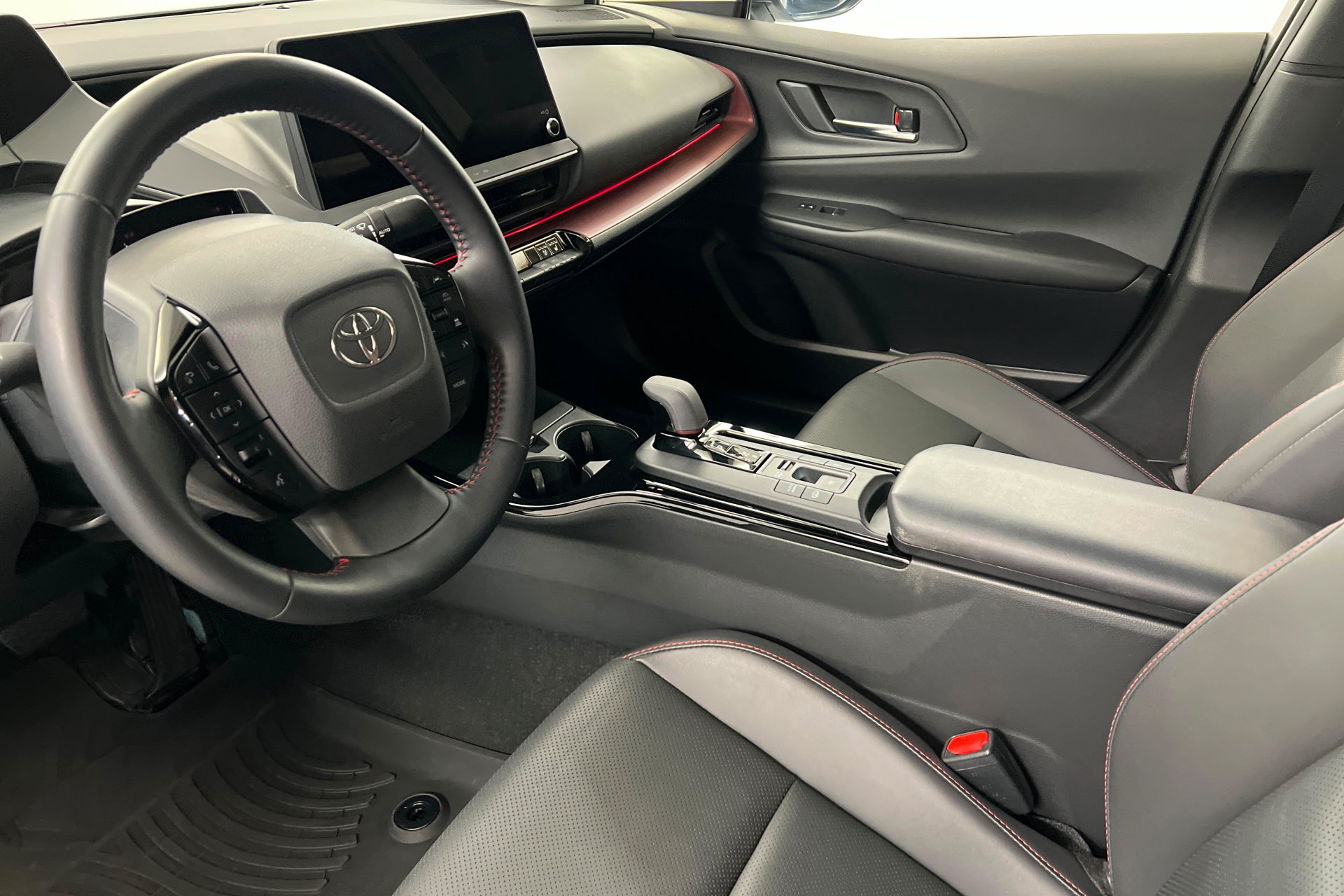 Certified 2026 Toyota Prius Plug-In Hybrid w/ Limited Premium Package FWD image 16