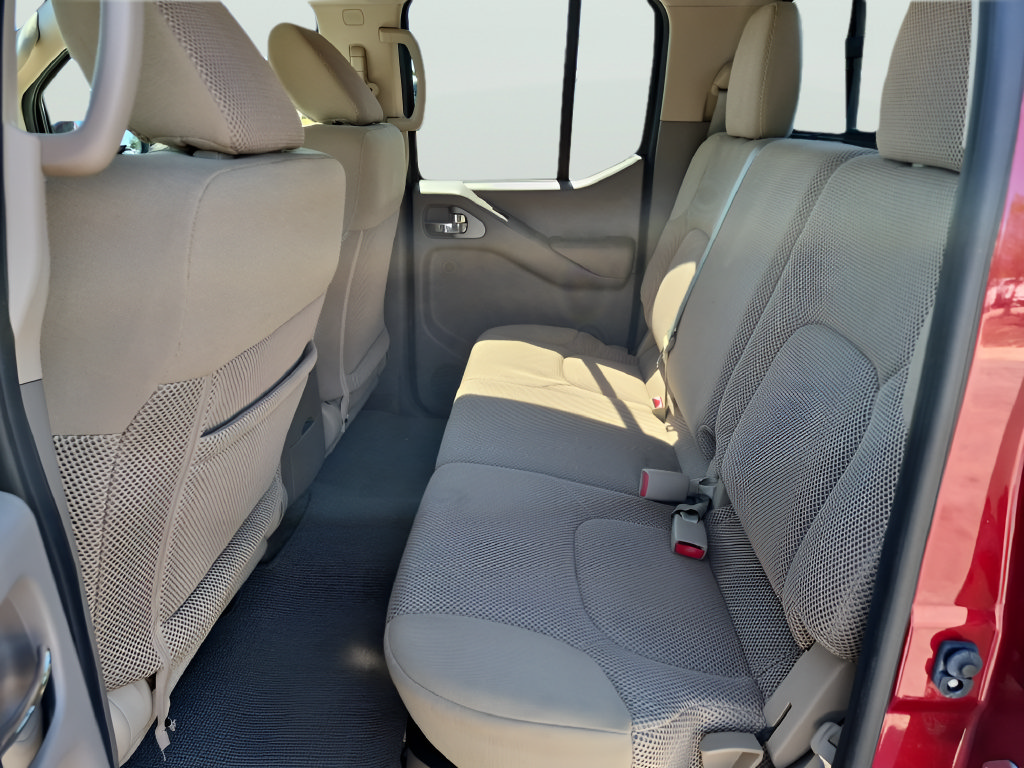 Used 2017 Nissan Frontier SV w/ SV Value Truck Package RWD image 31