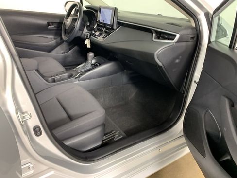 Used 2023 Toyota Corolla LE image 35
