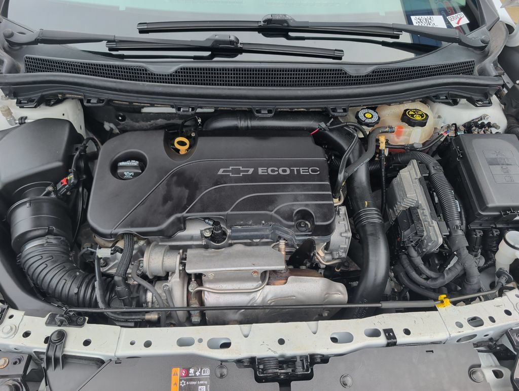 Used 2018 Chevrolet Cruze LT FWD image 21