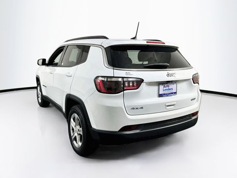 Used 2023 Jeep Compass Latitude w/ Convenience Group AWD/4WD image 7
