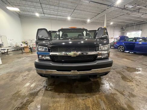 Used 2004 Chevrolet Silverado 3500 4x4 Extended Cab w/ Skid Plate Package image 13
