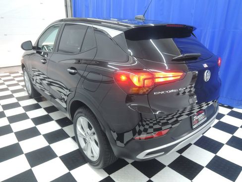 Used 2023 Buick Encore GX Preferred w/ Cold Weather Comfort Package FWD image 7