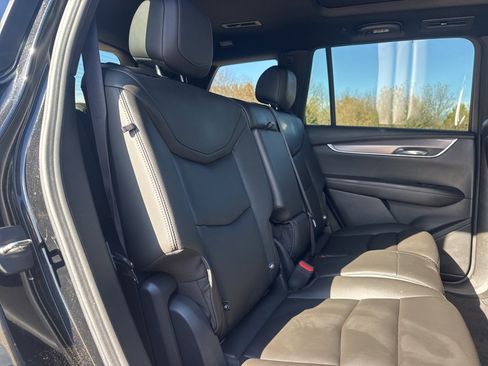 Used 2023 Cadillac XT6 Luxury image 60