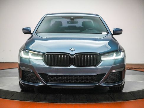 Used 2023 BMW 530e w/ M Sport Package RWD image 2