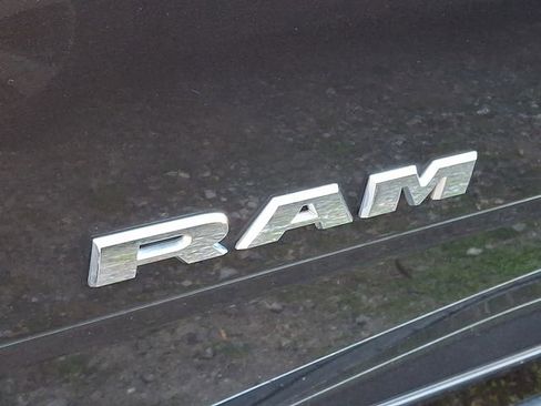 Used 2024 RAM 2500 Big Horn AWD/4WD image 10